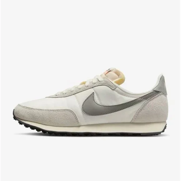 Nike Waffle Trainer 2 SE Men's Sneaker Shoe Limited Edition Cream DM0180-100 - Picture 3 of 11
